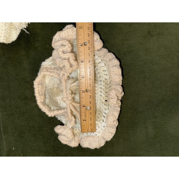 Vintage Handmade Crochet Baby Booties & Bonnet Set -‎ Bow, Ruffle, Tassel - Picture 6 of 8